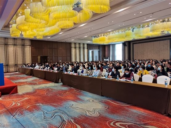 拥抱变动 突破创新——人生就是博官网动力受邀为中国总管帐师协会授课