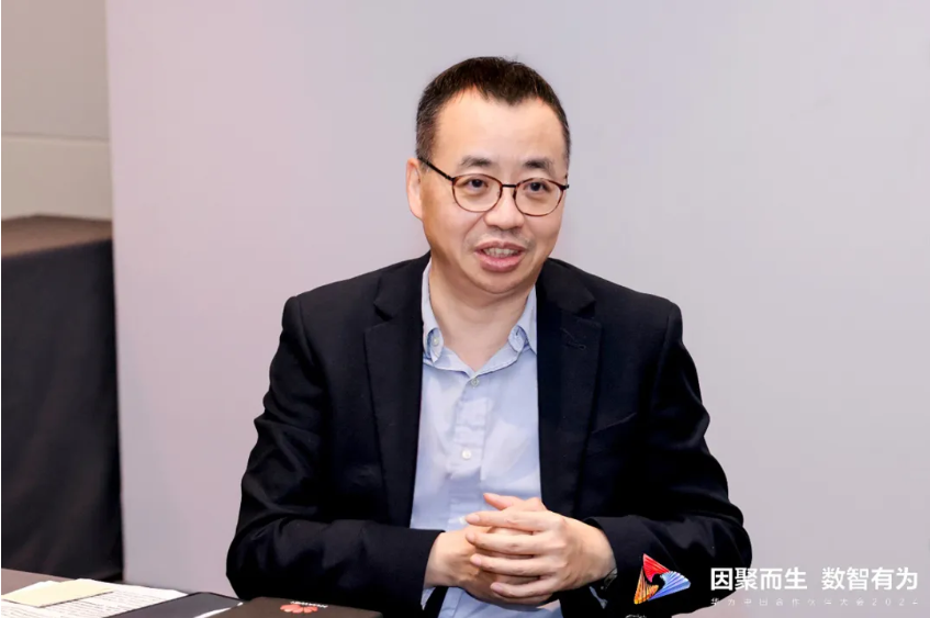软硬一体AI为擎，人生就是博官网动力+华为开启数智加快跑